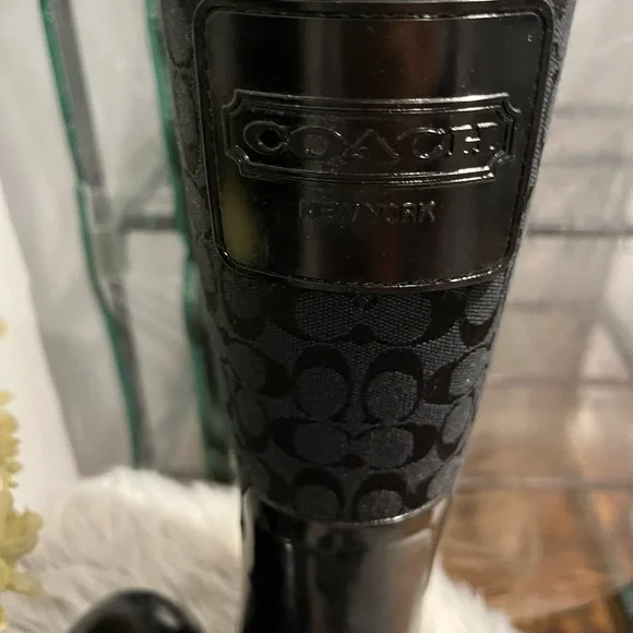 Coach Rain boots NWOT - Picture 3 of 9
